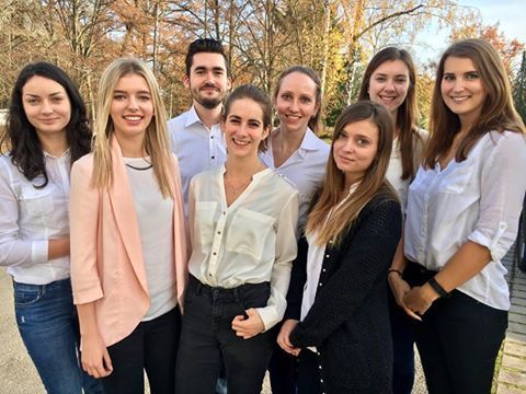Gruppenfoto der Hochschule Rhein Main