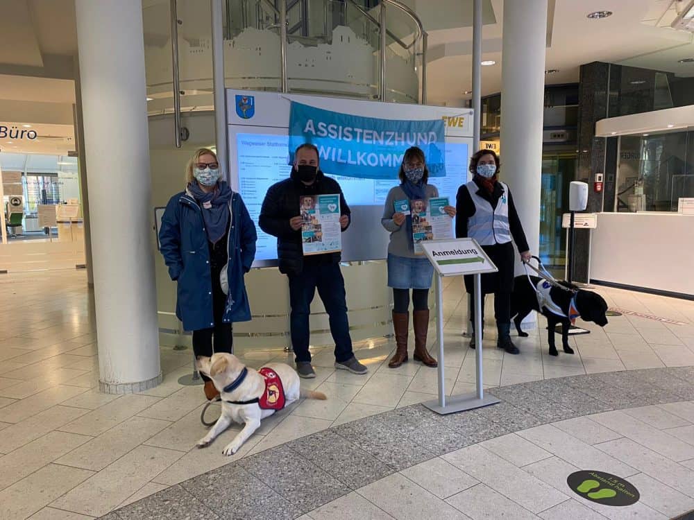 Gruppenfoto assistenzhundfreundliches Strausberg